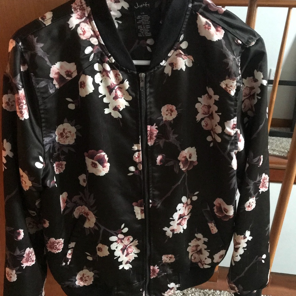 Bomber jacket
